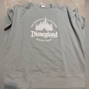 Disneyland Light Gray Disneyland Sweatshirt Size XL NWT